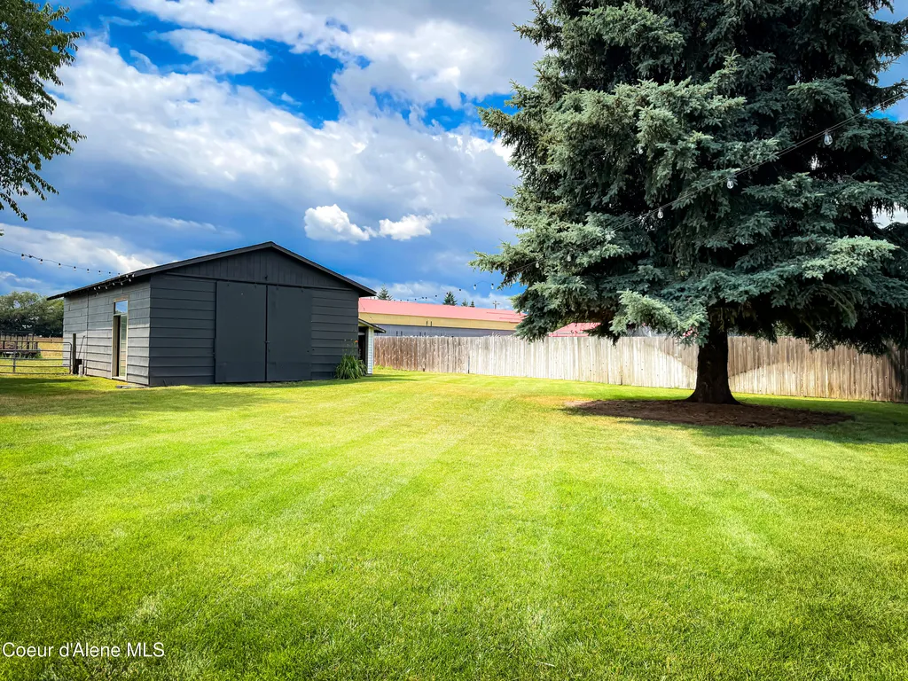 9481 N Chateaux Drive Hayden ID 83835