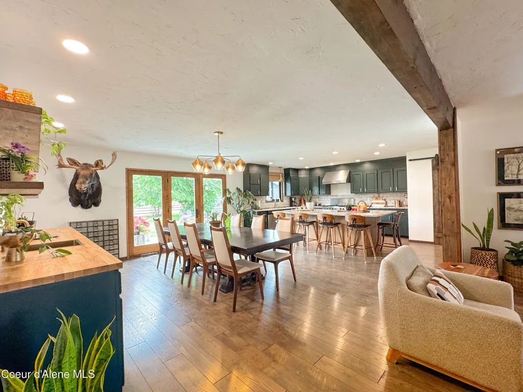 9481 N Chateaux Drive Hayden ID 83835