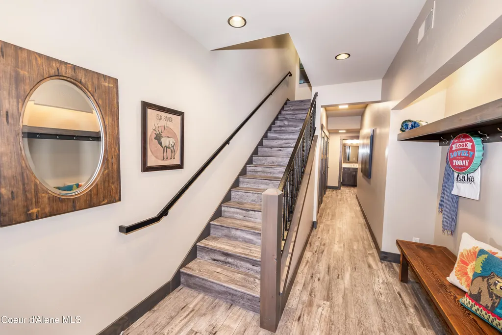 96 Palouse Drive Nordman ID 83848