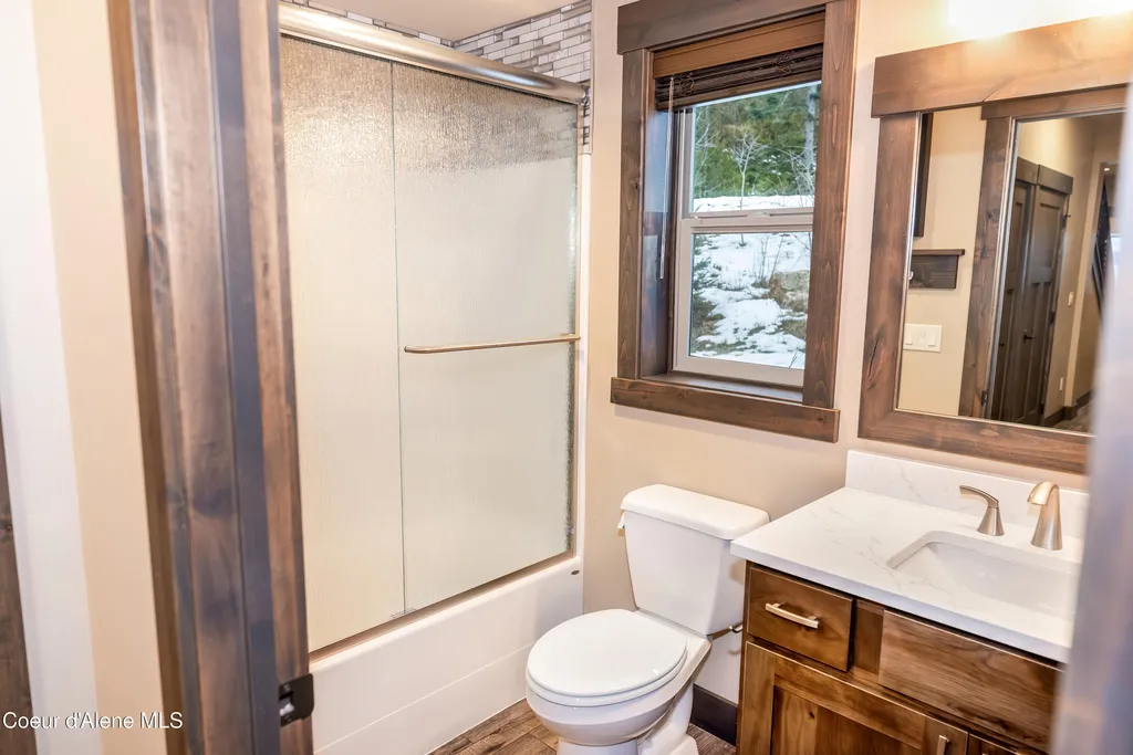 96 Palouse Drive Nordman ID 83848