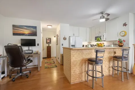 75-6016 Alii Drive Kailua-kona HI 96740