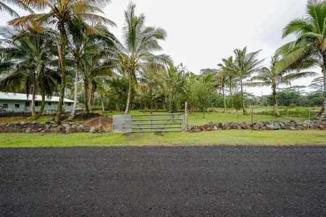 15-1978 9th Avenue Keaau HI 96749