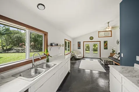 15-2035 12th Avenue Keaau HI 96749