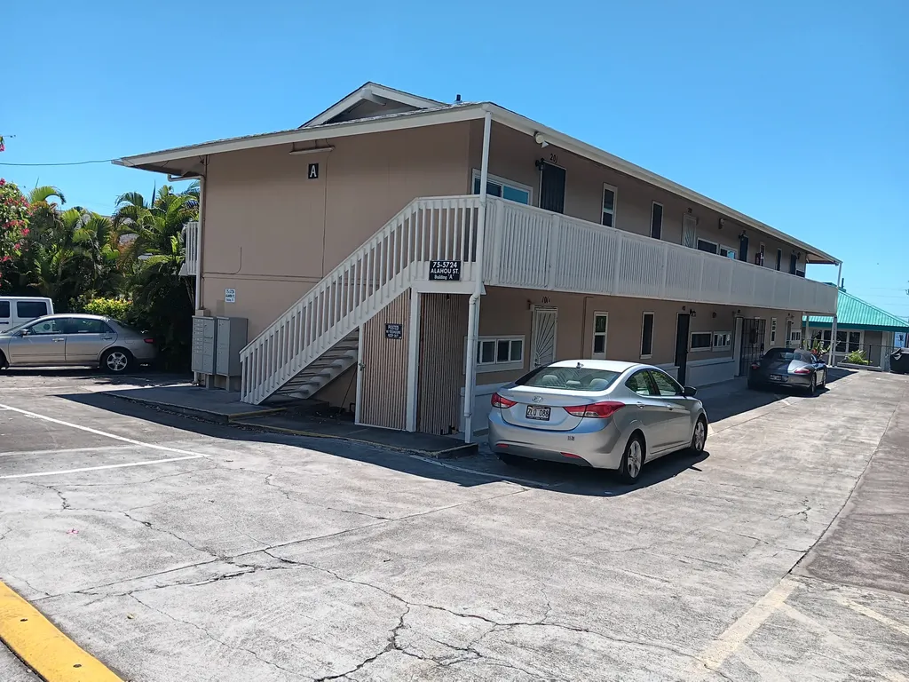 75-5724 Alahou Street Kailua-kona HI 96740