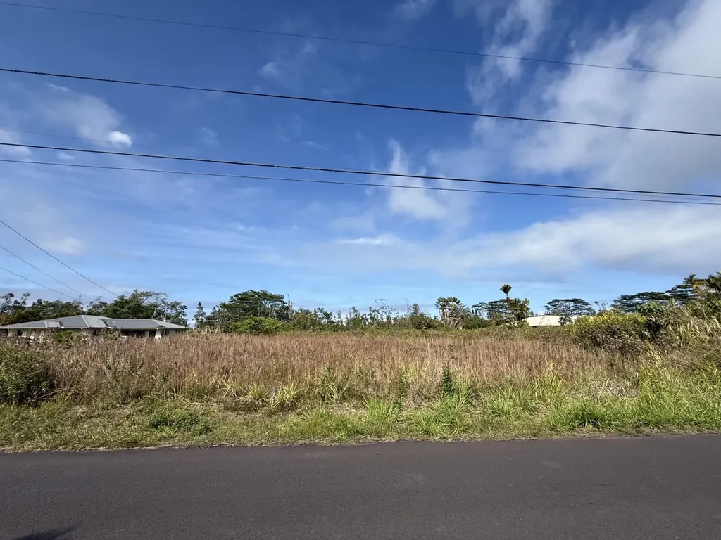 15-1435 24th Avenue Keaau HI 96749
