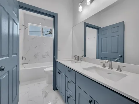 94-1679 Kaulua Street Naalehu HI 96772