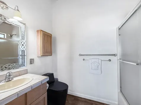 87-2814 Hawaii Belt Road Captain Cook HI 96704