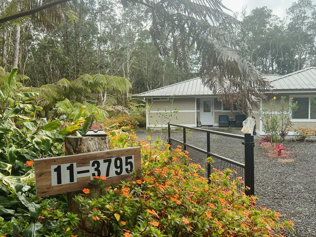 11-3795 2nd Street Volcano HI 96785