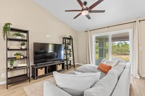 15-1757 13th Avenue Keaau HI 96749