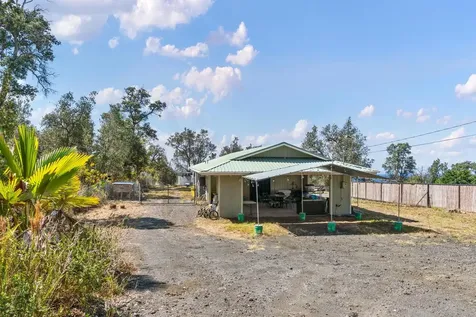 92-1936 Sea Breeze Parkway Ocean View HI 96737