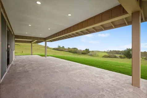 67-1027 Wainoenoe Road Kamuela HI 96743