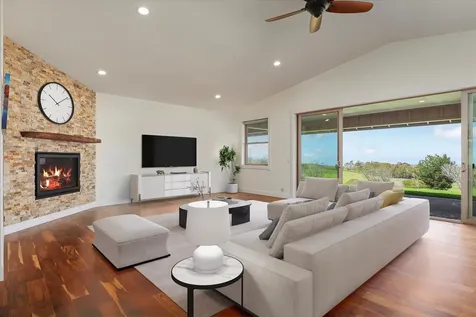 67-1027 Wainoenoe Road Kamuela HI 96743