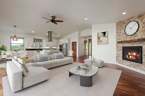 67-1027 Wainoenoe Road Kamuela HI 96743