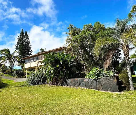 94-5826 Aouli Place Naalehu HI 96772