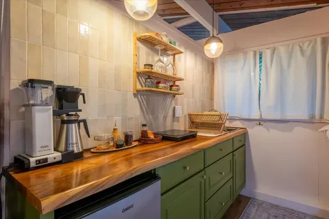 78-137 Holua Road Kailua-kona HI 96740