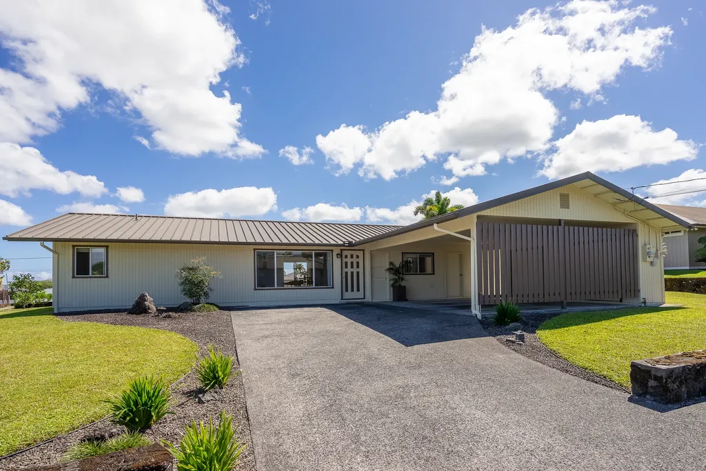 833 Hoolala Place Hilo HI 96720