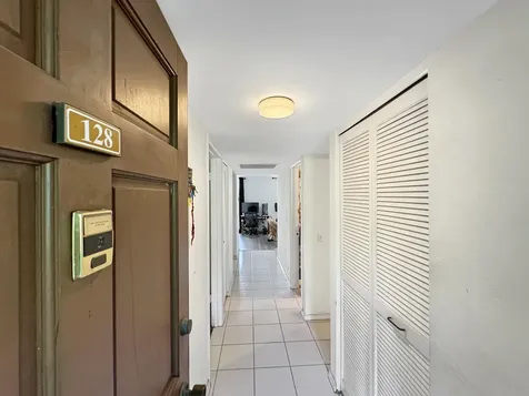 77-6469 Alii Drive Kailua-kona HI 96740