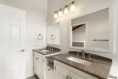 77-301 Noelani Way Kailua-kona HI 96740