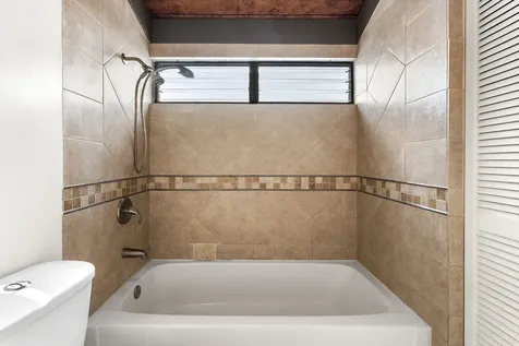 77-301 Noelani Way Kailua-kona HI 96740