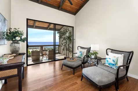 77-301 Noelani Way Kailua-kona HI 96740