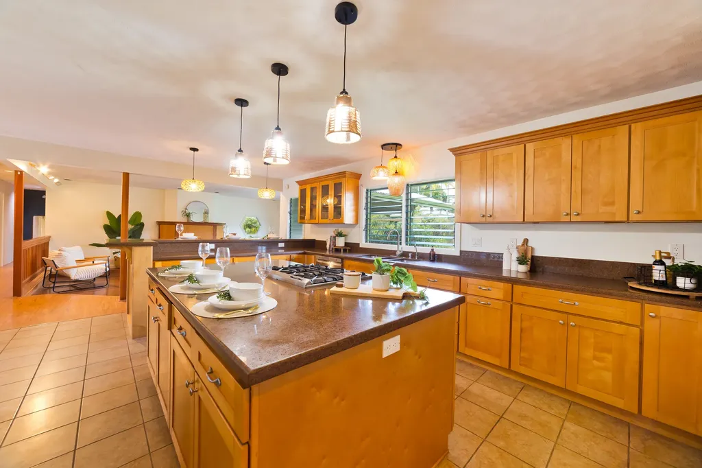 15-1506 23rd Avenue Keaau HI 96749