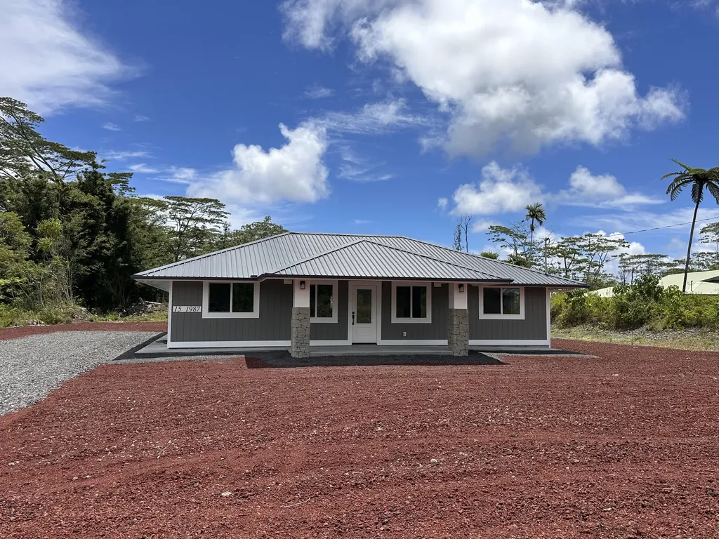 15-1987 27th Avenue Keaau HI 96749
