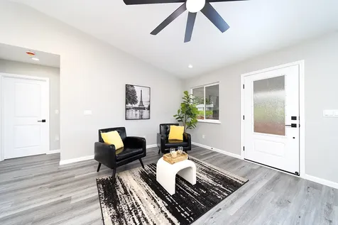 15-1987 27th Avenue Keaau HI 96749