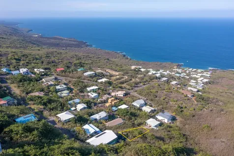 Guava Road Captain Cook HI 96704