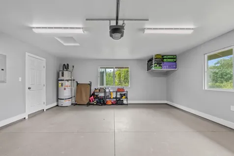 15-1884 14th Avenue Keaau HI 96749