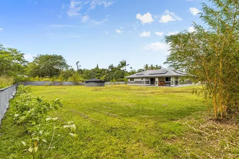 15-1884 14th Avenue Keaau HI 96749