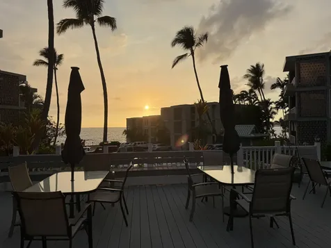 75-6016 Alii Drive Kailua-kona HI 96740