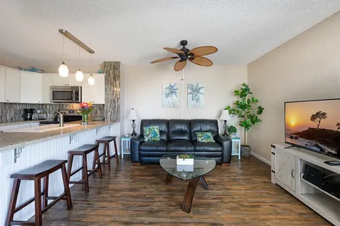 75-6016 Alii Drive Kailua-kona HI 96740