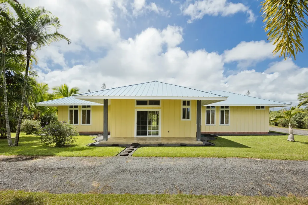 15-1612 3rd Avenue Keaau HI 96749