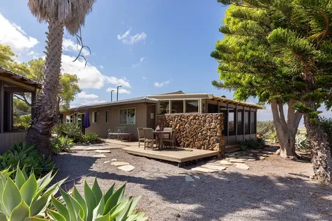 62-2258 Kanehoa Street Kamuela HI 96743