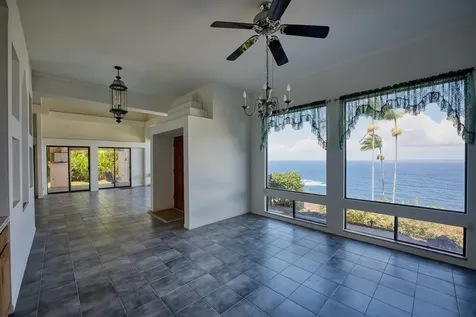 36-2335 Old Mamalahoa Highway Laupahoehoe HI 96764