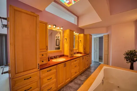 36-2335 Old Mamalahoa Highway Laupahoehoe HI 96764