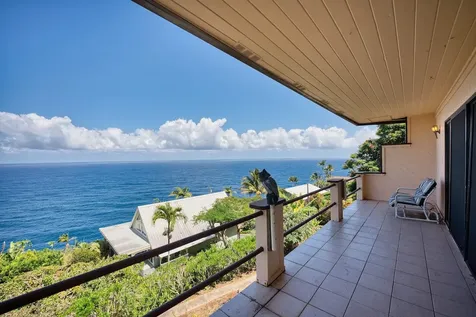 36-2335 Old Mamalahoa Highway Laupahoehoe HI 96764