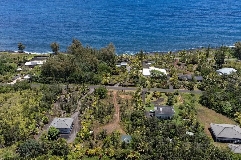 15-1830 1st Avenue Keaau HI 96749