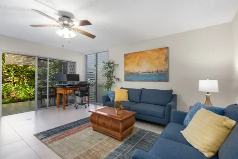 75-6016 Alii Drive Kailua-kona HI 96740