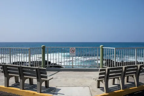 75-6016 Alii Drive Kailua-kona HI 96740