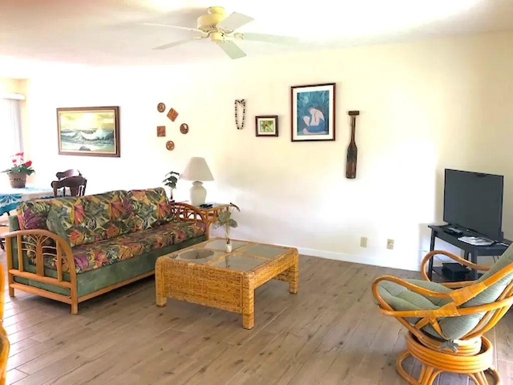 78-7054 Kamehameha Iii Road Kailua-kona HI 96740