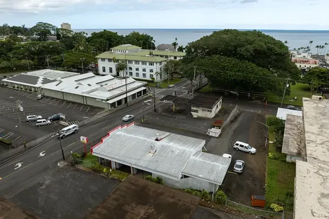 217 Waianuenue Avenue Hilo HI 96720