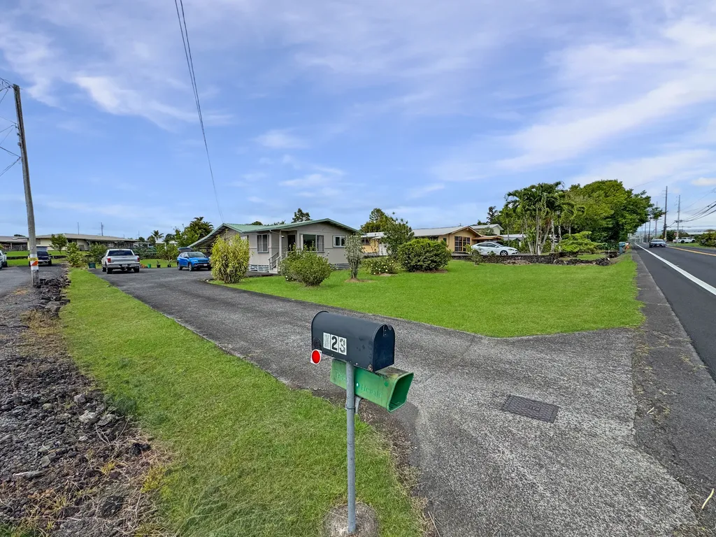 723 Kawailani Street Hilo HI 96720