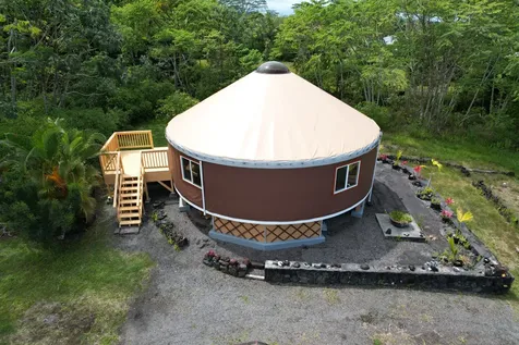 15-2064 26th Avenue Keaau HI 96749