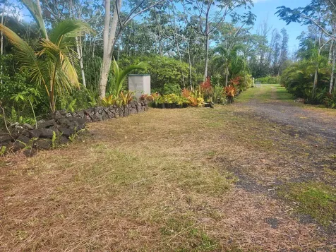 15-2064 26th Avenue Keaau HI 96749