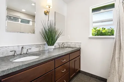 73-1060 Kuuleialoha Circle Kailua-kona HI 96740