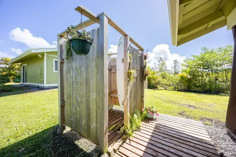 15-1825 11th Avenue Keaau HI 96749