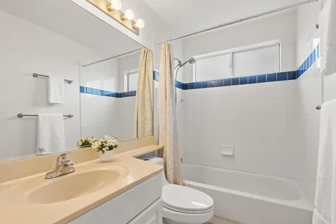 75-6081 Alii Drive Kailua-kona HI 96740