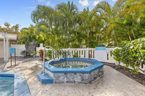 75-6081 Alii Drive Kailua-kona HI 96740