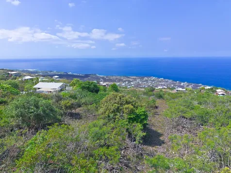 Awapuhi Avenue Captain Cook HI 96704